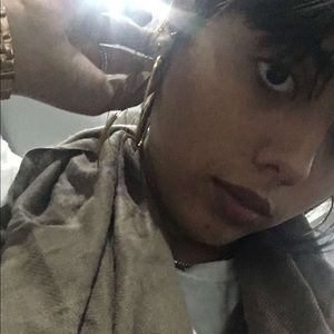 Meet your Posher, Leysha marie